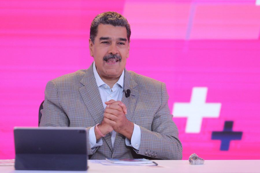 Presidente Maduro: tenemos que conseguir equilibrio entre las nuevas tecnologías y la atención educativa