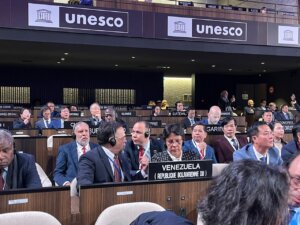 Venezuela denuncia ante la Unesco consecuencias de las medidas coercitivas unilaterales para el acceso a la educación, cultura y comunicación
