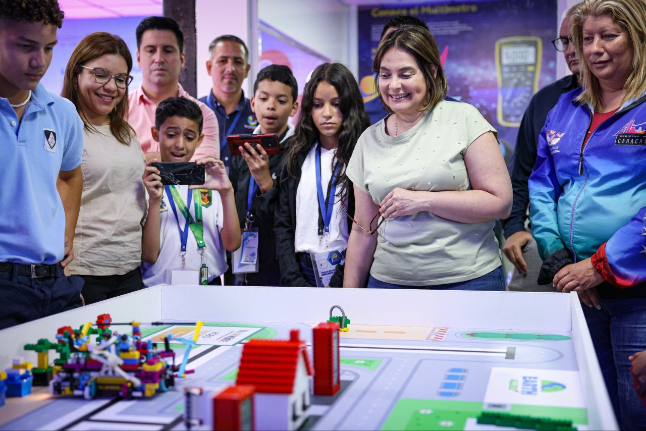 Mega Núcleo de Robótica ofrece herramientas formativas e innovadoras a niños, niñas y jóvenes de Caracas