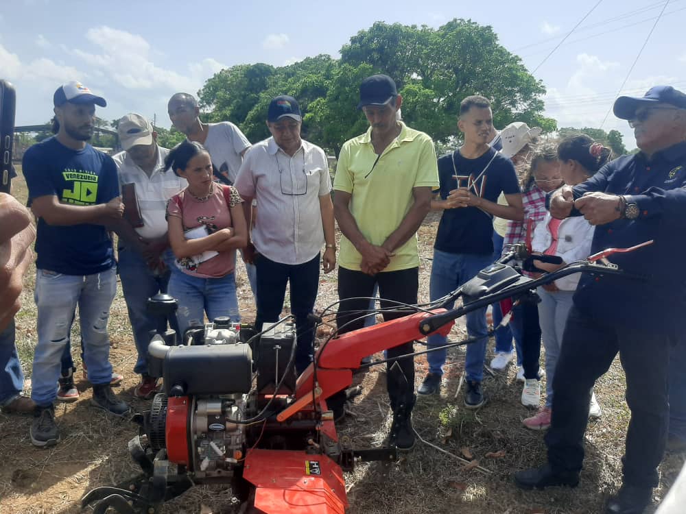 Productores agrícolas de Falcón participaron en taller sobre el uso del rotocultor