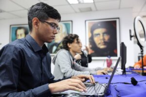 Desarrollo de videojuegos con software libre en Venezuela: Herramienta educativa e innovadora para el futuro