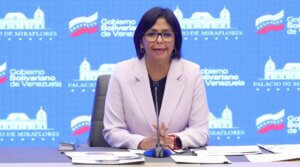 Vicepresidenta Ejecutiva Delcy Rodríguez recibe muestras de solidaridad tras percance en Cumanacoa