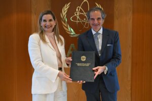 Embajadora Claudia Salerno Caldera entrega credenciales como Representante Permanente de Venezuela ante el OIEA