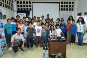 <strong>Taller “Un viaje hacia la electrónica” despierta interés de niños y niñas de Aragua por las ciencias</strong>