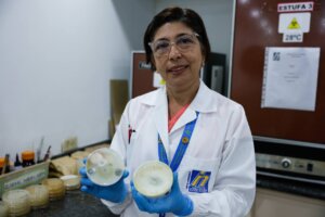 Mujeres en ciencia | Maribel Dolande: defensora apasionada de la micología médica