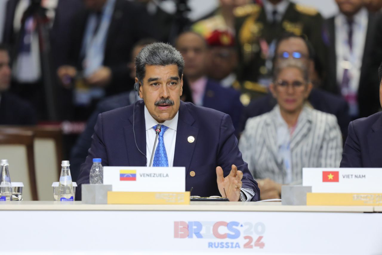 Presidente Maduro llama a consolidar un nuevo orden económico en la plenaria de los BRICS