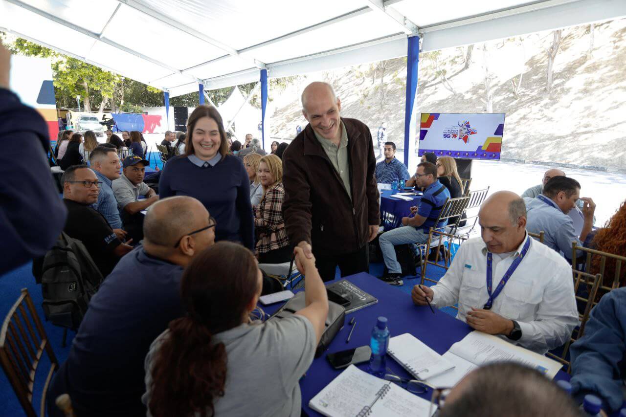 Vicepresidente Sectorial Ricardo Menéndez destaca importancia de la ciencia y la tecnología para la descolonización territorial