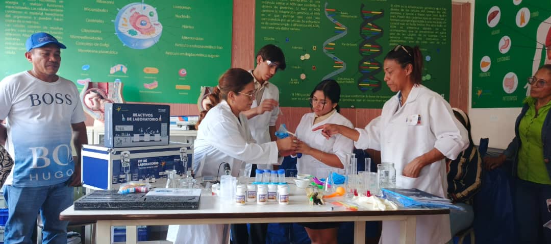 Inauguran Sala de Ciencias en el L.N.B “24 de Julio” en Cojedes