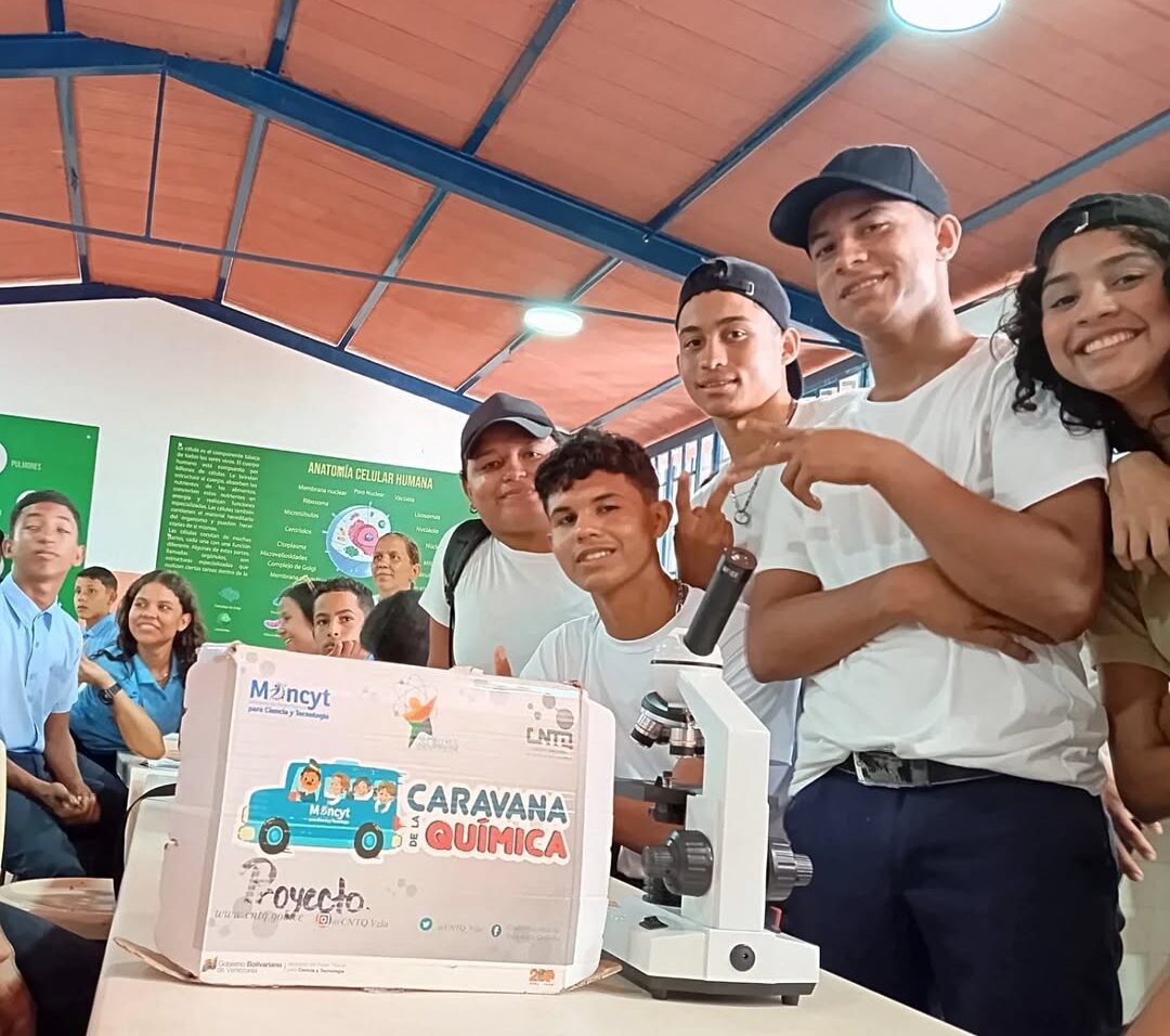 Mincyt inaugura laboratorio de ciencias en el Liceo Nacional «Beatríz de Rodríguez» de Guárico