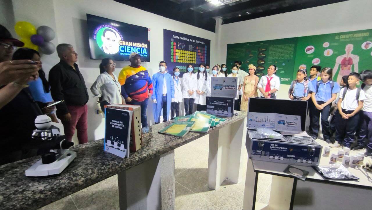 En Amazonas inauguran laboratorio de ciencias para fomentar vocaciones tempranas