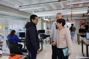 Lee más sobre el artículo Evalúan procesos de inscripción de la Universidad Nacional de las Ciencias Dr. Humberto Fernández-Morán