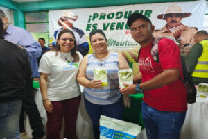 Lee más sobre el artículo Productores del estado Barinas reciben semillas biotecnológicas