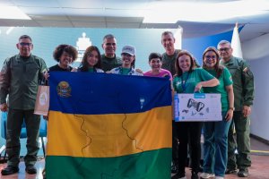 Lee más sobre el artículo Con entusiasmo y creatividad cierra etapa nacional de Olimpiadas de Robótica Creativa 2025