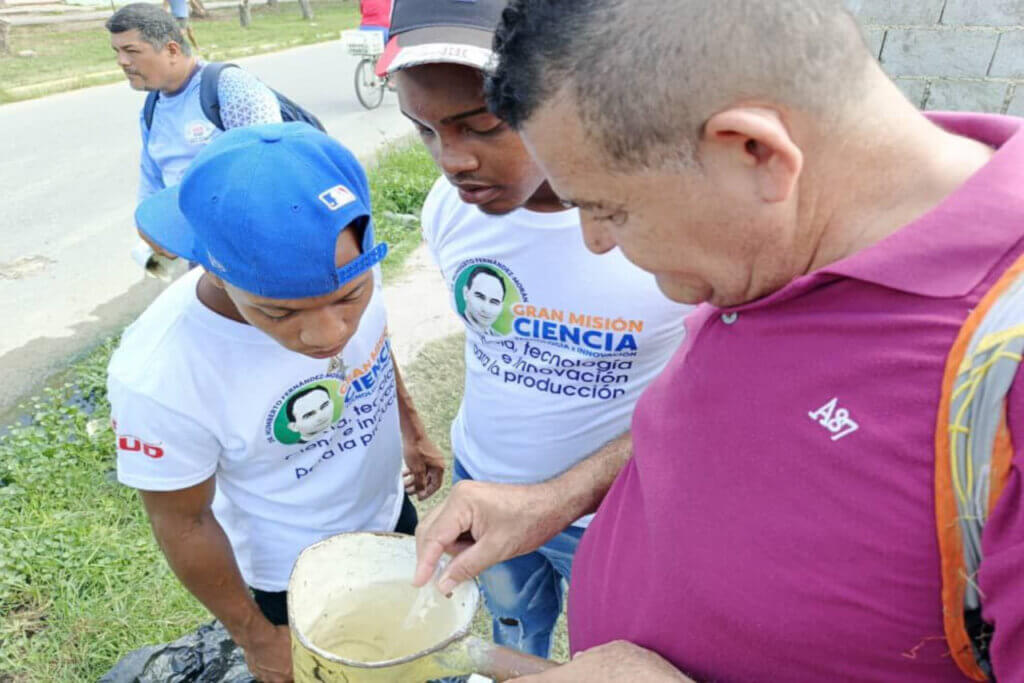 Entomólogos realizan vigilancia para combatir mosquitos transmisores