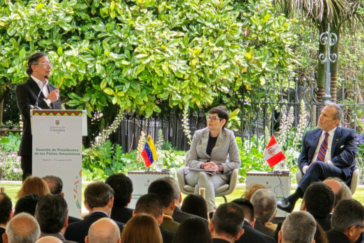 En este momento estás viendo Vicepresidenta Sectorial Gabriela Jiménez Ramírez participa en V Cumbre de Países Amazónicos
