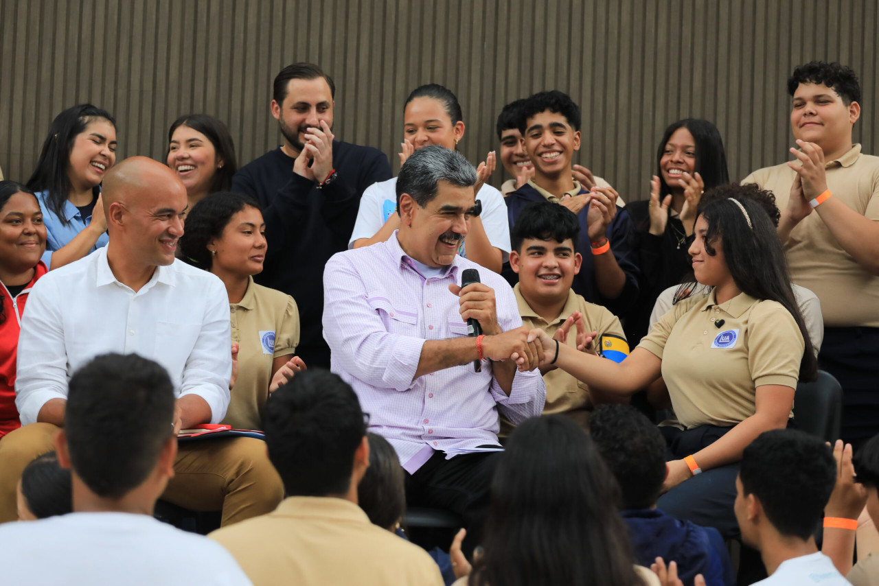 En este momento estás viendo Presidente Maduro dio inicio al periodo escolar 2025-2026