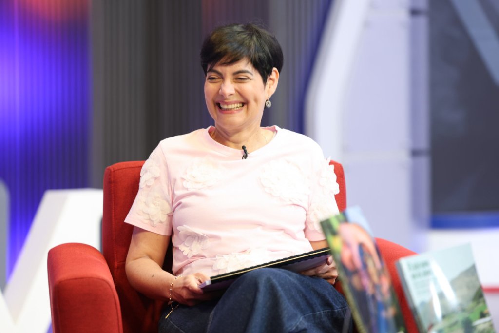 Ministra Gabriela Jiménez: Lectura y pensamiento crítico son un acto de soberanía