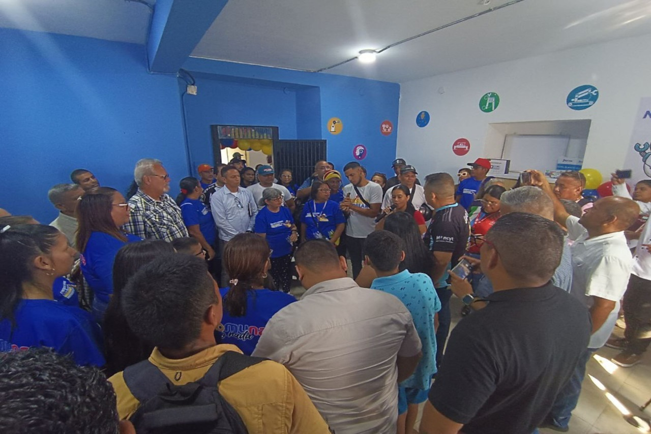 En este momento estás viendo Barinas | Gobierno venezolano entrega nuevo Infocentro para impulsar acceso a la tecnología