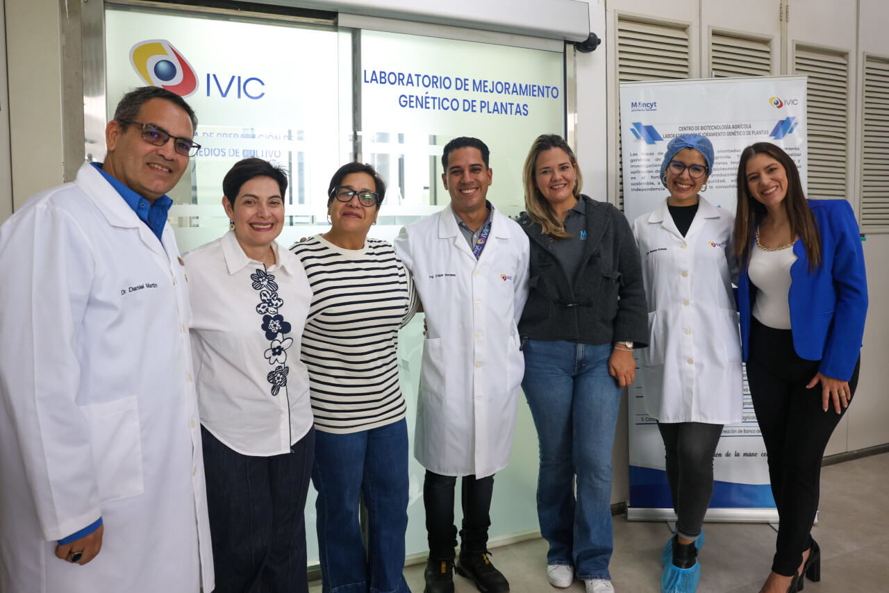 Lee más sobre el artículo Ministra Gabriela Jiménez resalta labor del IVIC en la formación científica y desarrollo agroalimentario nacional