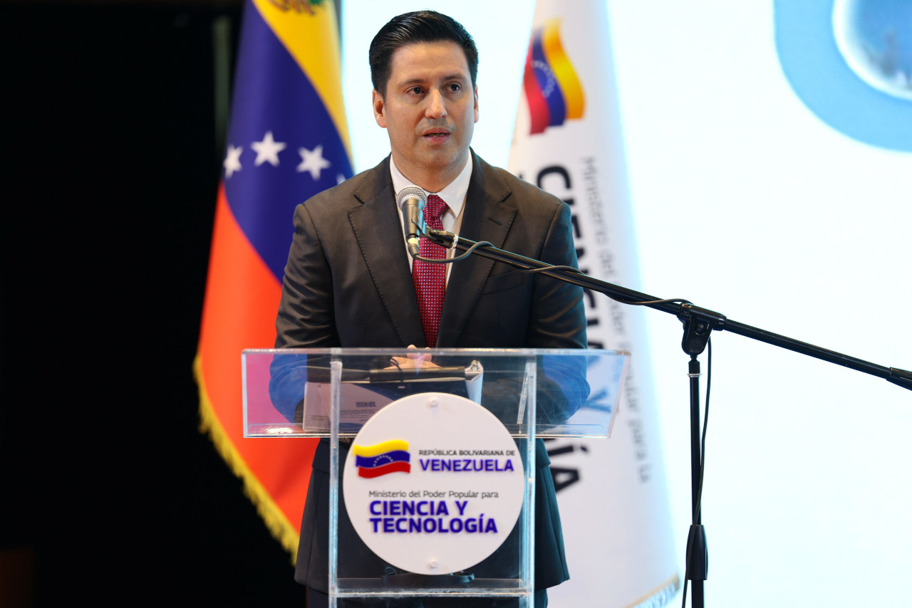 Lee más sobre el artículo Venezuela reafirma lazos en materia espacial con China y Rusia