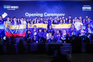 Lee más sobre el artículo Arranca la Olimpiada Mundial de Robótica 2025 en Singapur