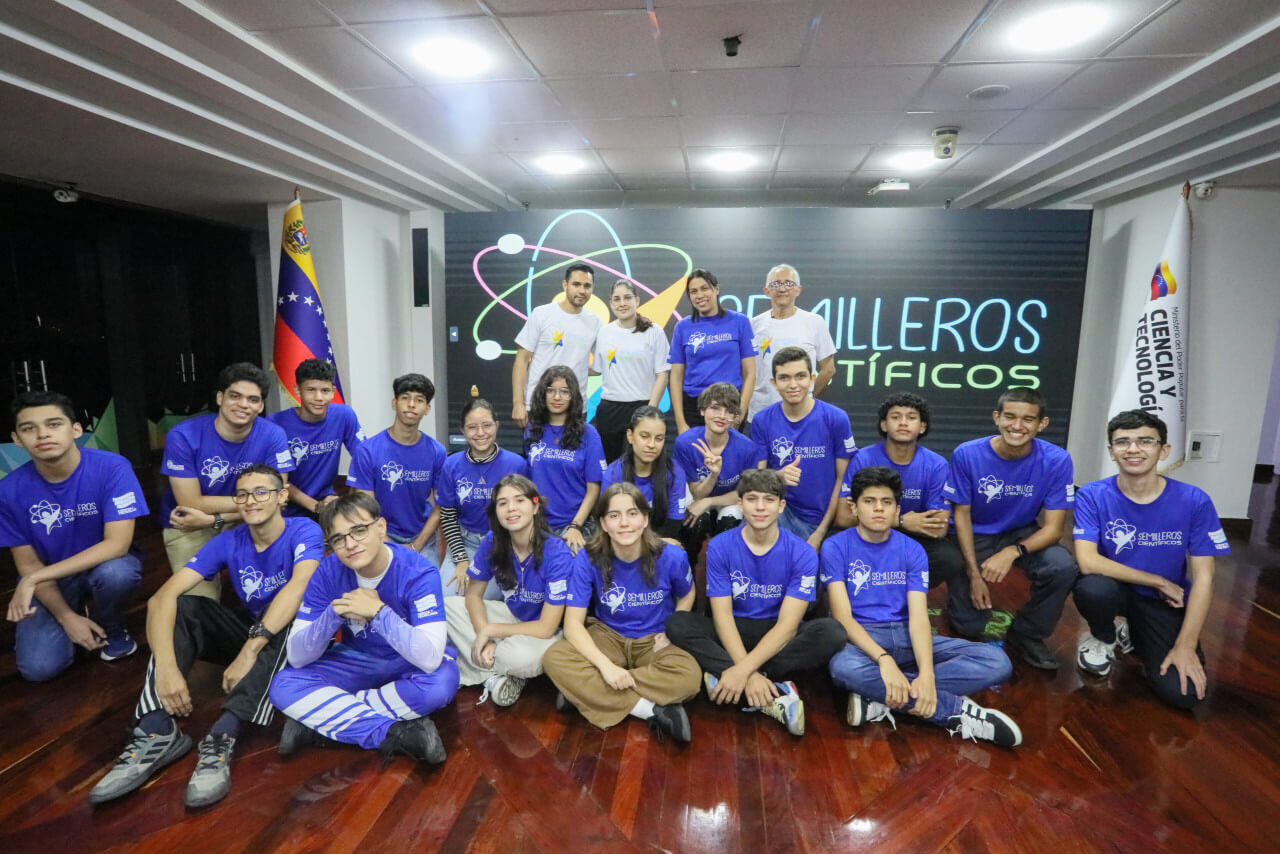 En este momento estás viendo Venezuela conquista oro, plata y bronce en Olimpiada Mundial de Jóvenes Físicos