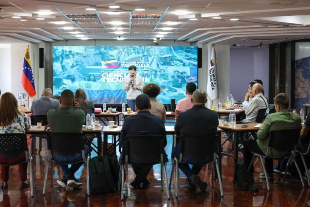 Gobierno nacional fortalece agenda de territorialización científico-tecnológica