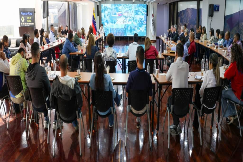 Mincyt ratifica compromiso con desarrollo soberano del país