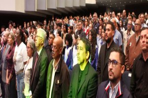 Lee más sobre el artículo Semilleros Científicos del Zulia reciben Orden Dr. Humberto Fernández-Morán por su excelencia académica