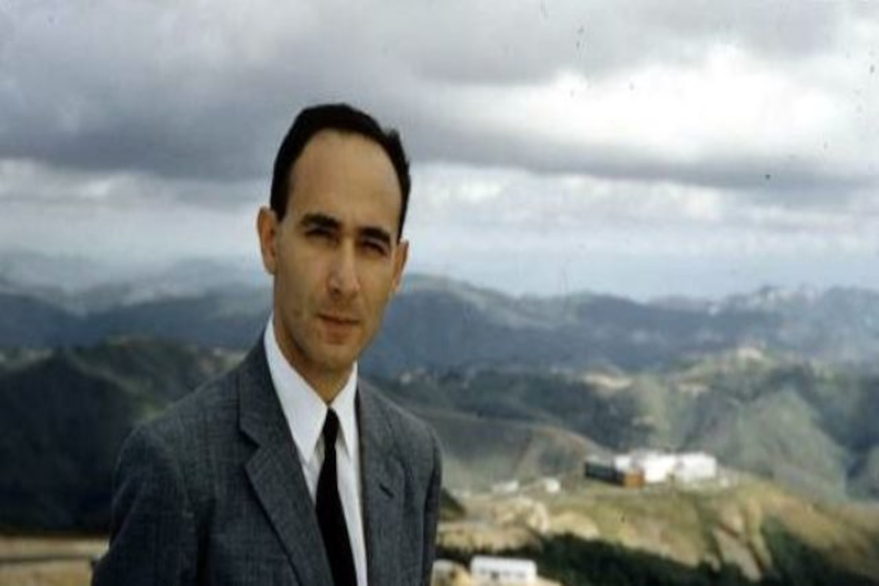 En este momento estás viendo Humberto Fernández-Morán: 102 años de historia científica