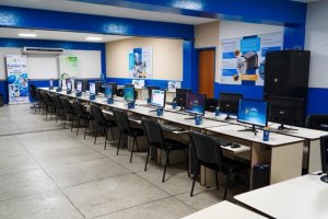 Lee más sobre el artículo Reinauguran CBIT en Barcelona con prototipos de robótica para olimpiadas 2026