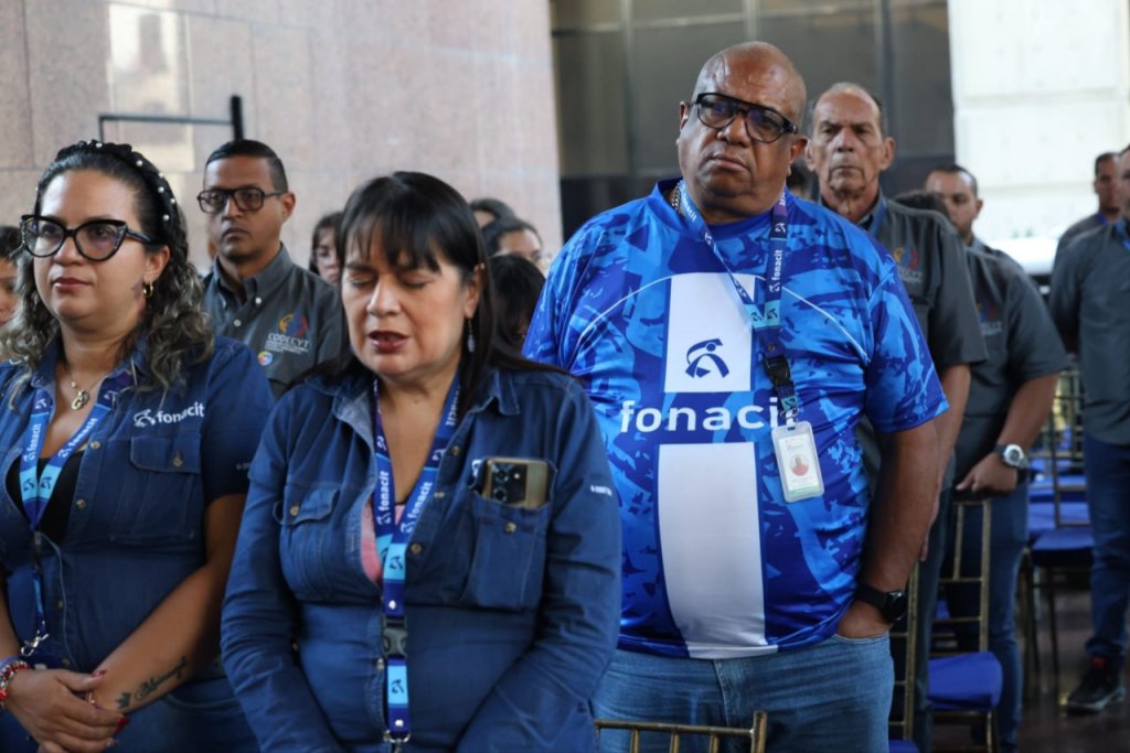 Comunidad científica participa en misa ecuménica por la paz y la reconciliación nacional