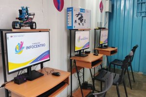 Lee más sobre el artículo Inauguran Infocentro en la Comuna Socio Productiva El Muco del estado Sucre