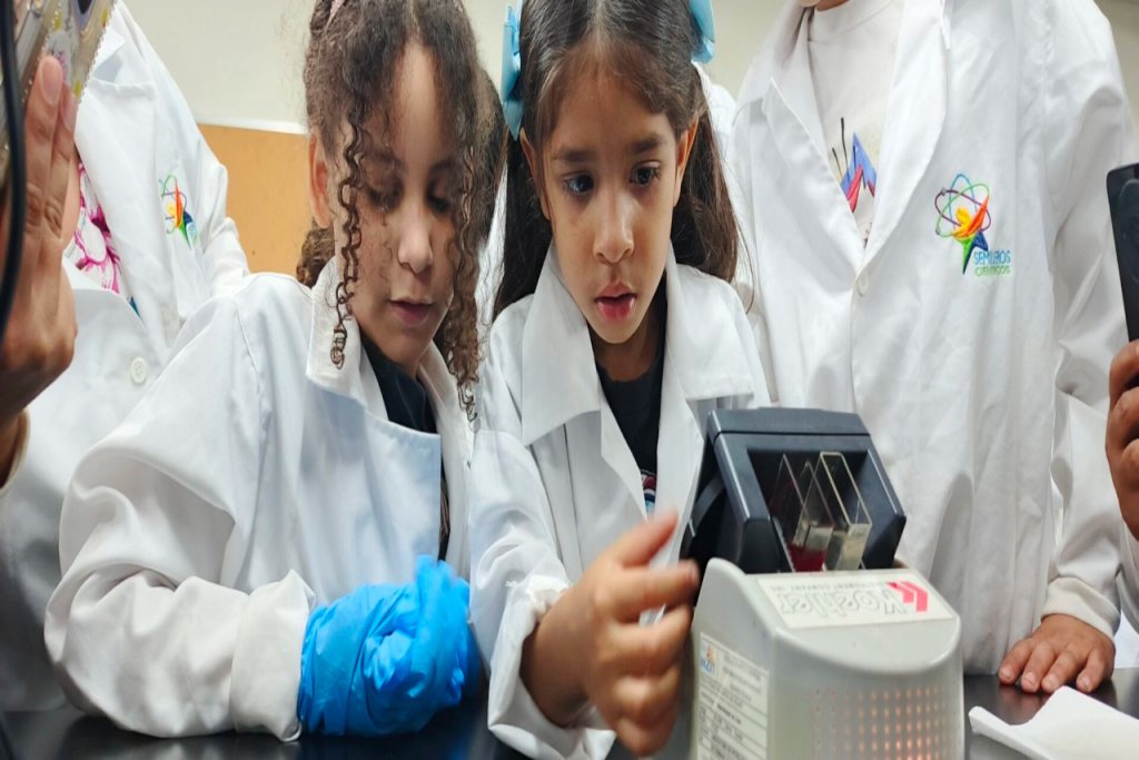 Más de 720 jóvenes participaron en el Plan Vacaciones Científicas y Tecnológicas 2026