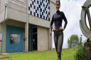 Lee más sobre el artículo Mariana Andrade ejerce desde el IVIC la biotecnología con propósito social