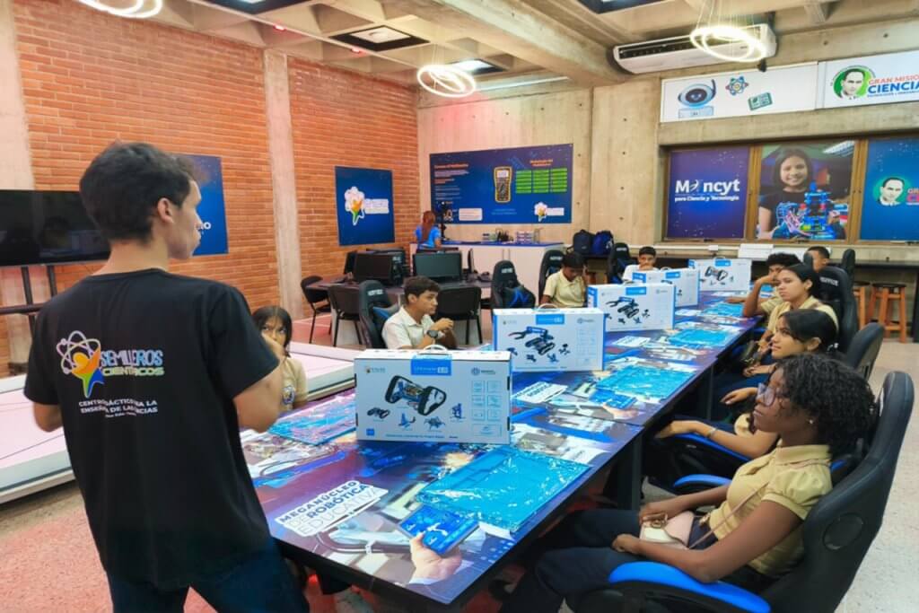 Afianzan alianzas para expandir los Centros Didácticos para la Enseñanza de las Ciencias en el país